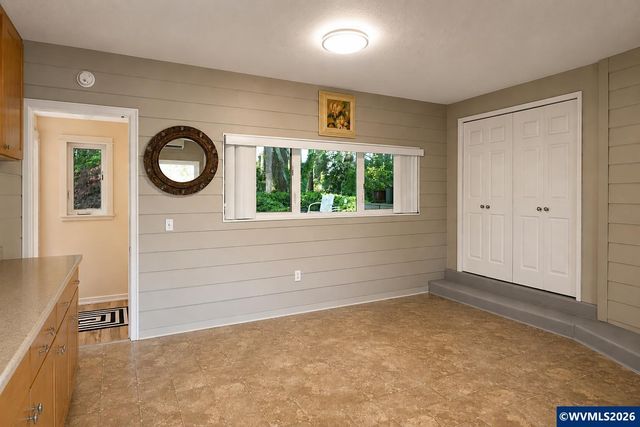 27777 Snyder Rd, Junction City, OR 97448