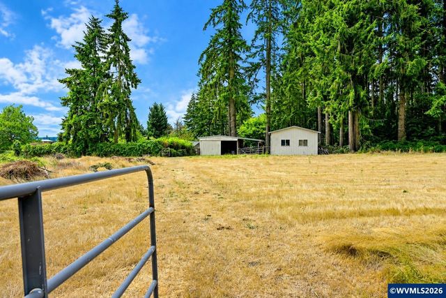 27777 Snyder Rd, Junction City, OR 97448