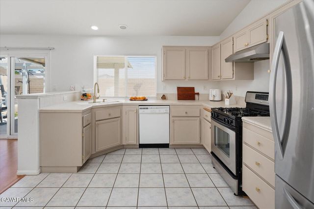 4141 De Anza Drive, Palmdale, CA 93551