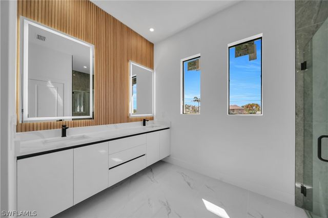 3606 8th ST SW, Lehigh Acres, FL 33976