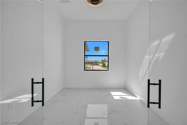 3606 8th ST SW, Lehigh Acres, FL 33976