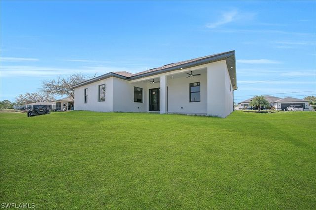 3606 8th ST SW, Lehigh Acres, FL 33976