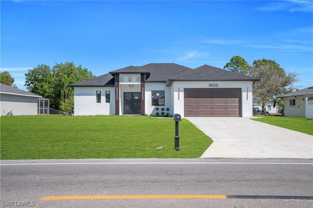 3606 8th ST SW, Lehigh Acres, FL 33976