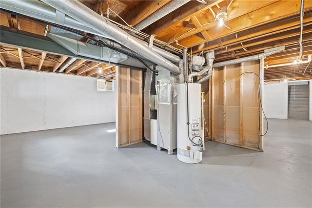 5327 Maple Street, Mission, KS 66202