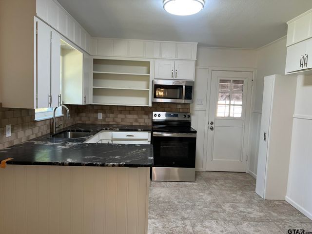 2923 Birdwell Drive, Tyler, TX 75701