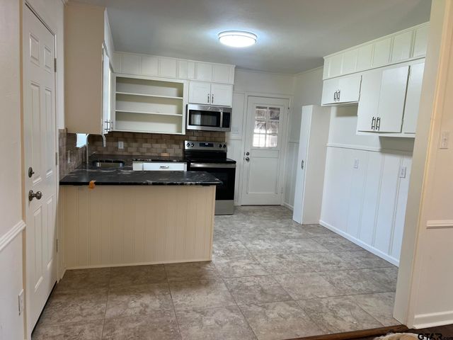 2923 Birdwell Drive, Tyler, TX 75701