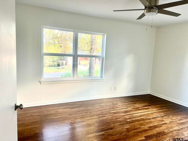 2923 Birdwell Drive, Tyler, TX 75701