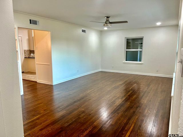 2923 Birdwell Drive, Tyler, TX 75701