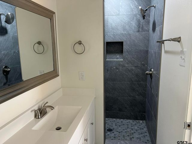 2923 Birdwell Drive, Tyler, TX 75701