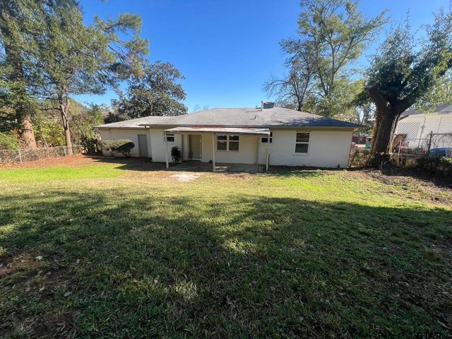 2923 Birdwell Drive, Tyler, TX 75701