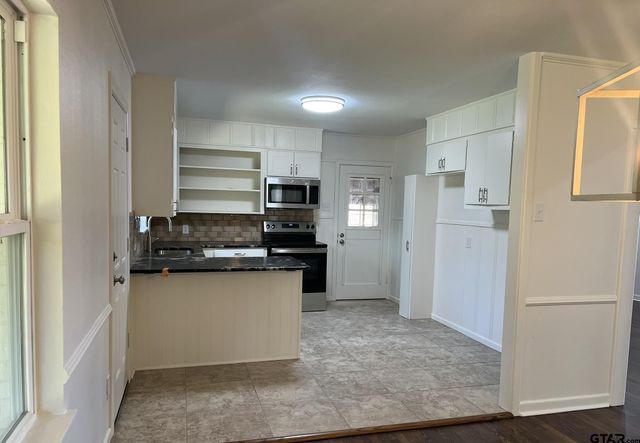 2923 Birdwell Drive, Tyler, TX 75701