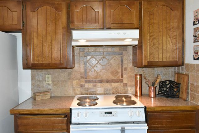 8516 N Greenwood St, Spokane, WA 99208