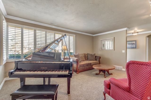 1900 E 5685 S, Holladay, UT 84121