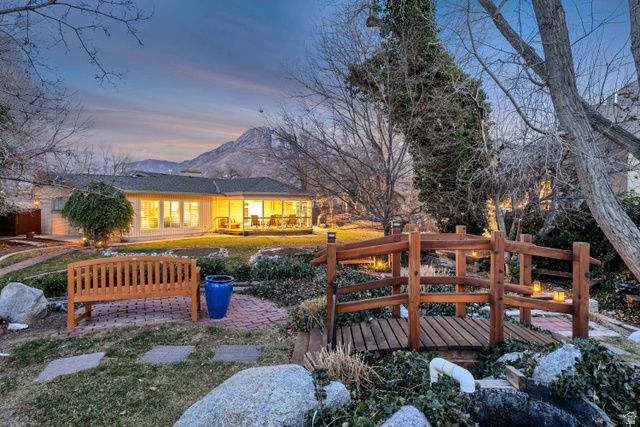 1900 E 5685 S, Holladay, UT 84121