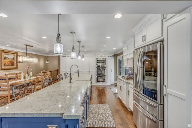 1900 E 5685 S, Holladay, UT 84121