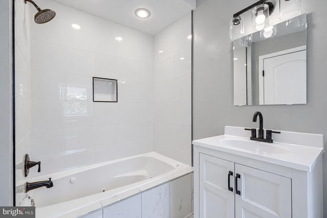 1505 W PRATT ST, Baltimore, MD 21223
