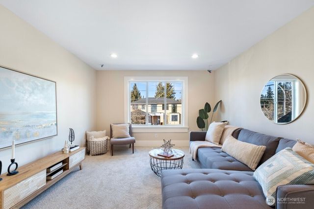 3903 NE 21st Street, Renton, WA 98056