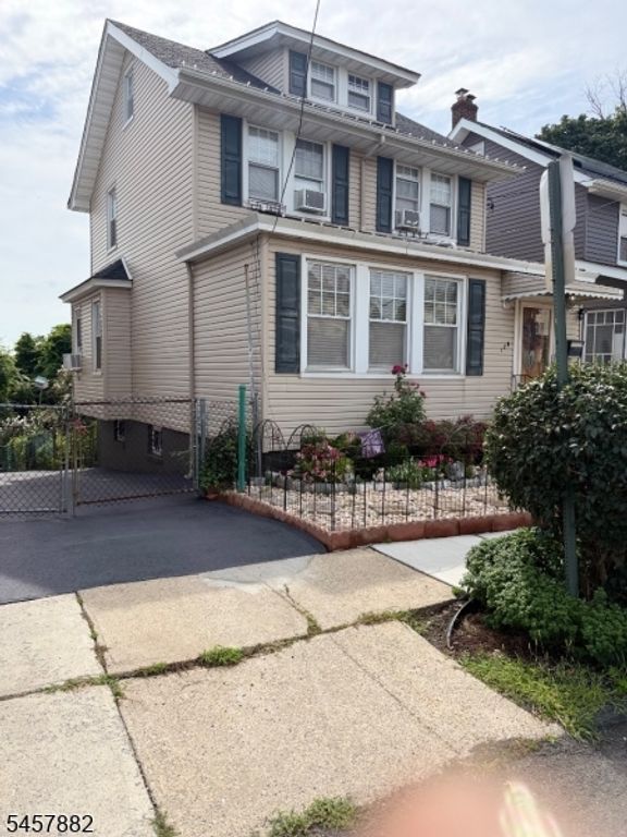 128 Hillside Ter, Irvington Twp., NJ 07111 — photo 2