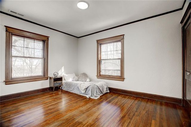 316 E Doniphan Street, Liberty, MO 64068