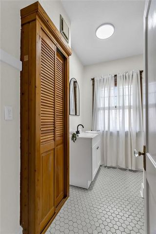 316 E Doniphan Street, Liberty, MO 64068