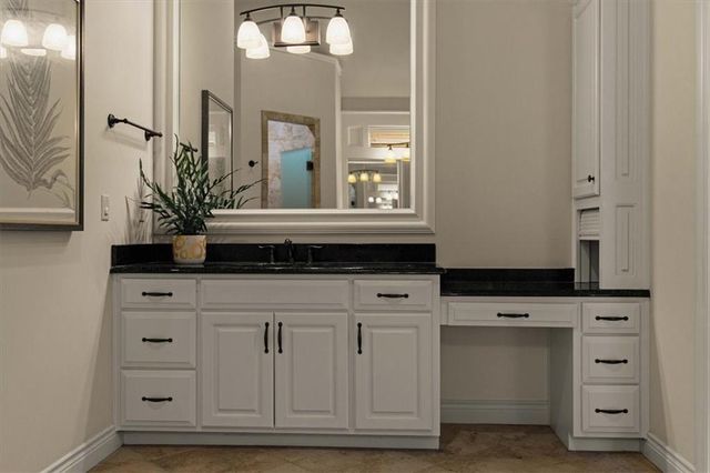 15204 Fontana Street, Leawood, KS 66224