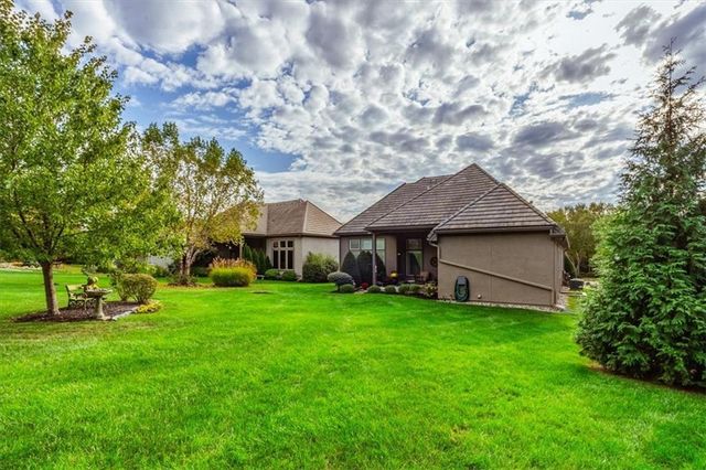 15204 Fontana Street, Overland Park, KS 66224