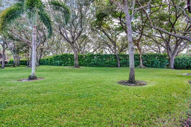 17388 Boca Club Boulevard 201, Boca Raton, FL 33487