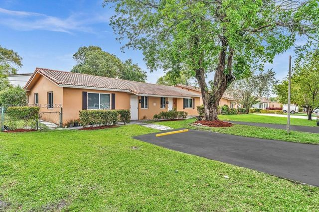 3691 NW 78th Lane, Coral Springs, FL 33065