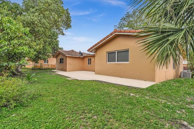 3691 NW 78th Lane, Coral Springs, FL 33065