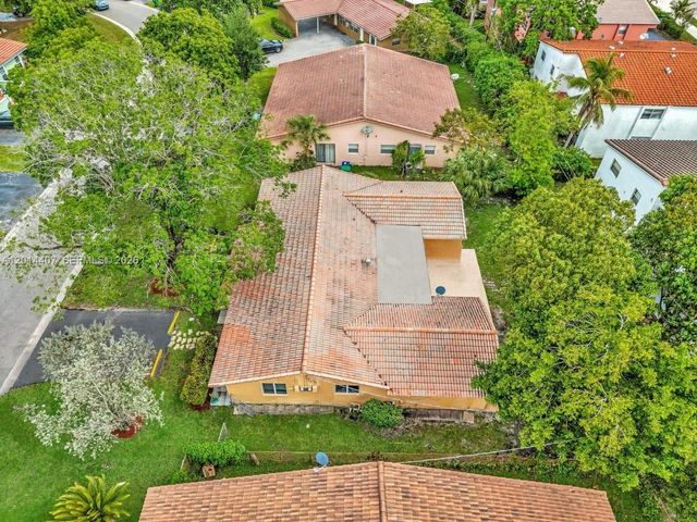3691 NW 78th Lane, Coral Springs, FL 33065