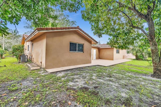 3691 NW 78th Lane, Coral Springs, FL 33065