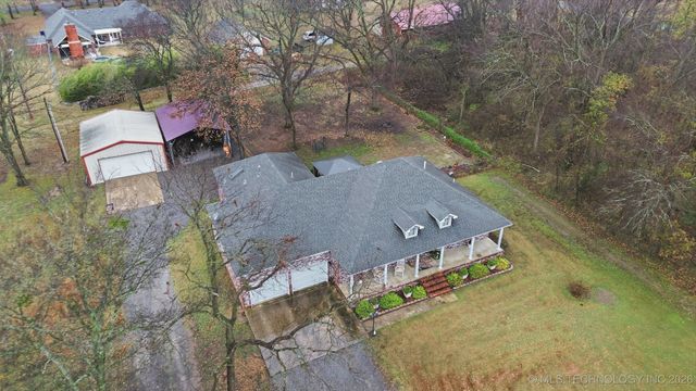 1101 N Navajo, Chouteau, OK 74337