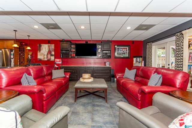 1005 WESLEY TRACE, Birmingham, AL 35242