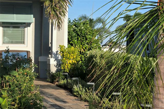 235 OKEEFFE CIRCLE, Bradenton, FL 34212