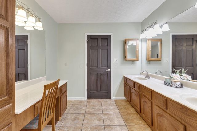 5531 SR 752, Ashville, OH 43103