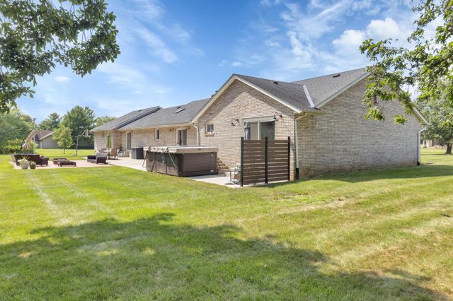 5531 SR 752, Ashville, OH 43103