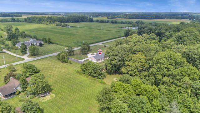 5531 SR 752, Ashville, OH 43103