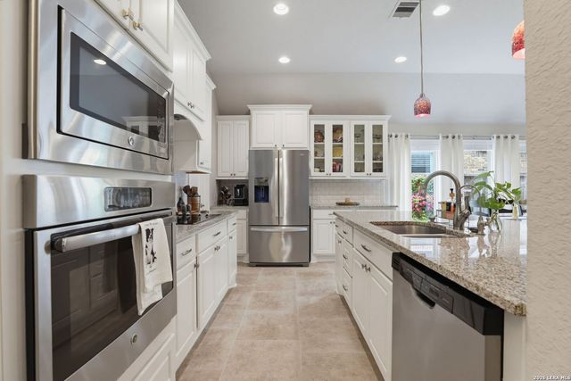 2626 Melbourne, New Braunfels, TX 78132