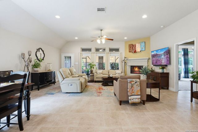 2626 Melbourne, New Braunfels, TX 78132