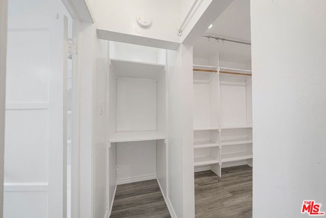 1238 S Beverly Glen Boulevard 17, Los Angeles, CA 90024