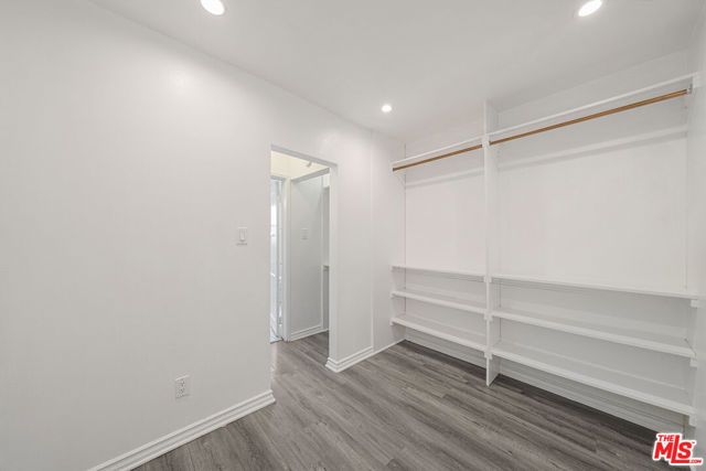 1238 S Beverly Glen Boulevard 17, Los Angeles, CA 90024