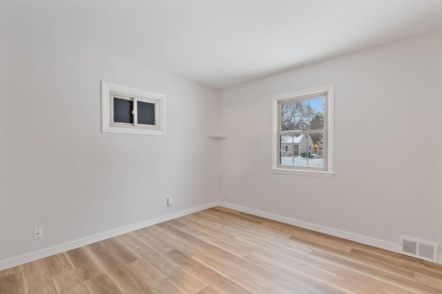 5656 Zane Avenue N, Crystal, MN 55429