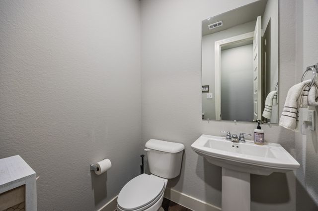 1733 Puglia Court, Mclendon Chisholm, TX 75032