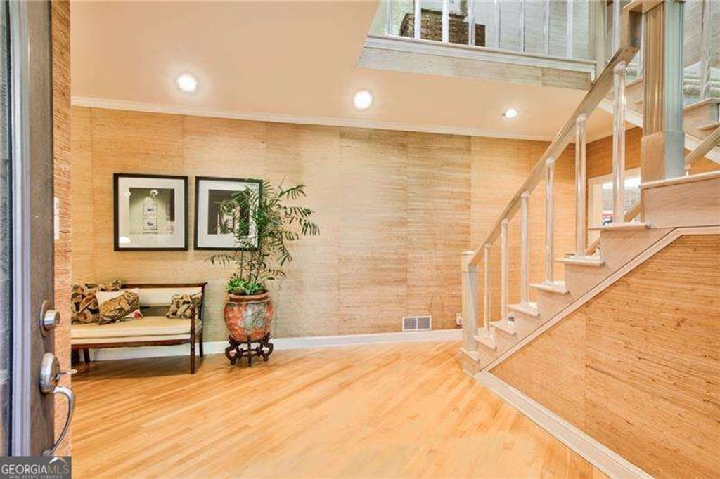 1075 Riverside Trace, Sandy Springs, GA 30328 — photo 3