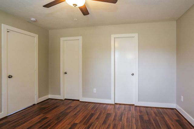 9711 Farrell Drive, Houston, TX 77070