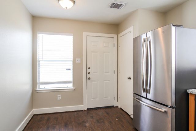 9711 Farrell Drive, Houston, TX 77070