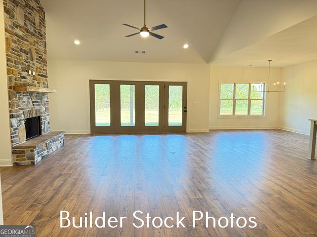 759 Hopewell Road, Forsyth, GA 31029