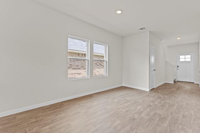 212 Raymondville PATH, San Marcos, TX 78666