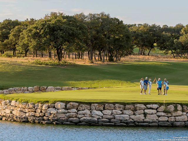 1355 Dancing Oak, San Marcos, TX 78666