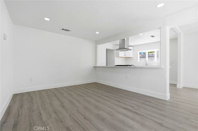 2225 E Lamona, Fresno, CA 93703